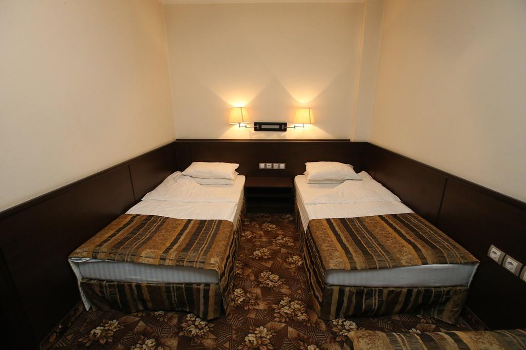 Hotel & Restaurant The House โซเฟีย ภายนอก รูปภาพ
